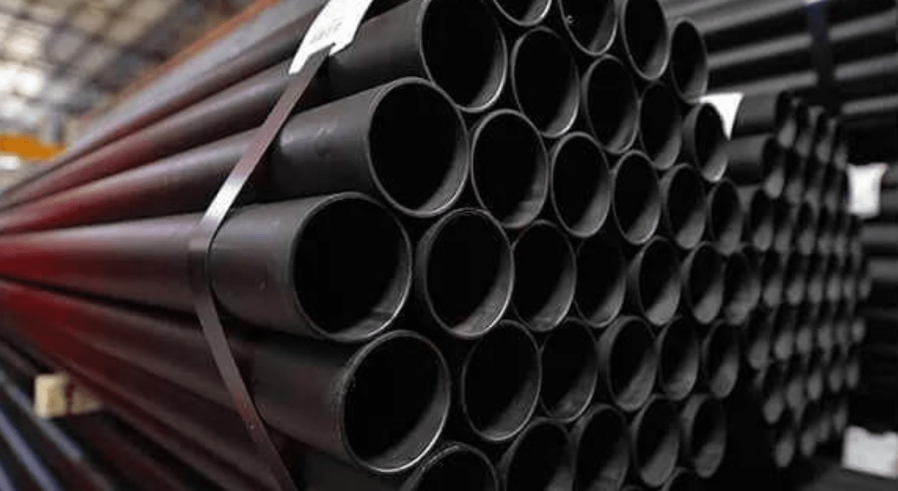 What are the Advantages of Using Carbon Steel for Low-Pressure Applications in Schedule 20 Pipes?